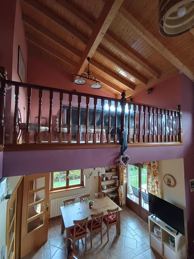 Cuarenta Y Ocho Luces Guest House บูร์โกส ภายนอก รูปภาพ